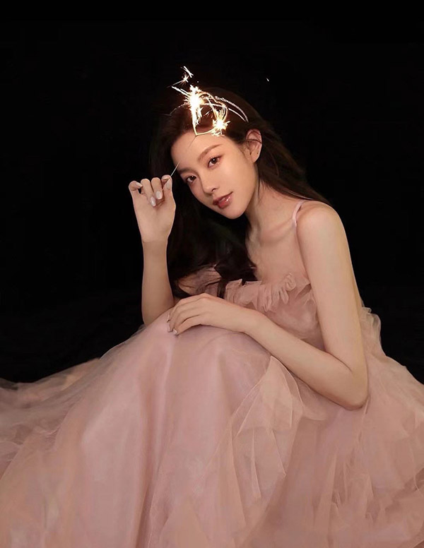 旧金山伴游大学生